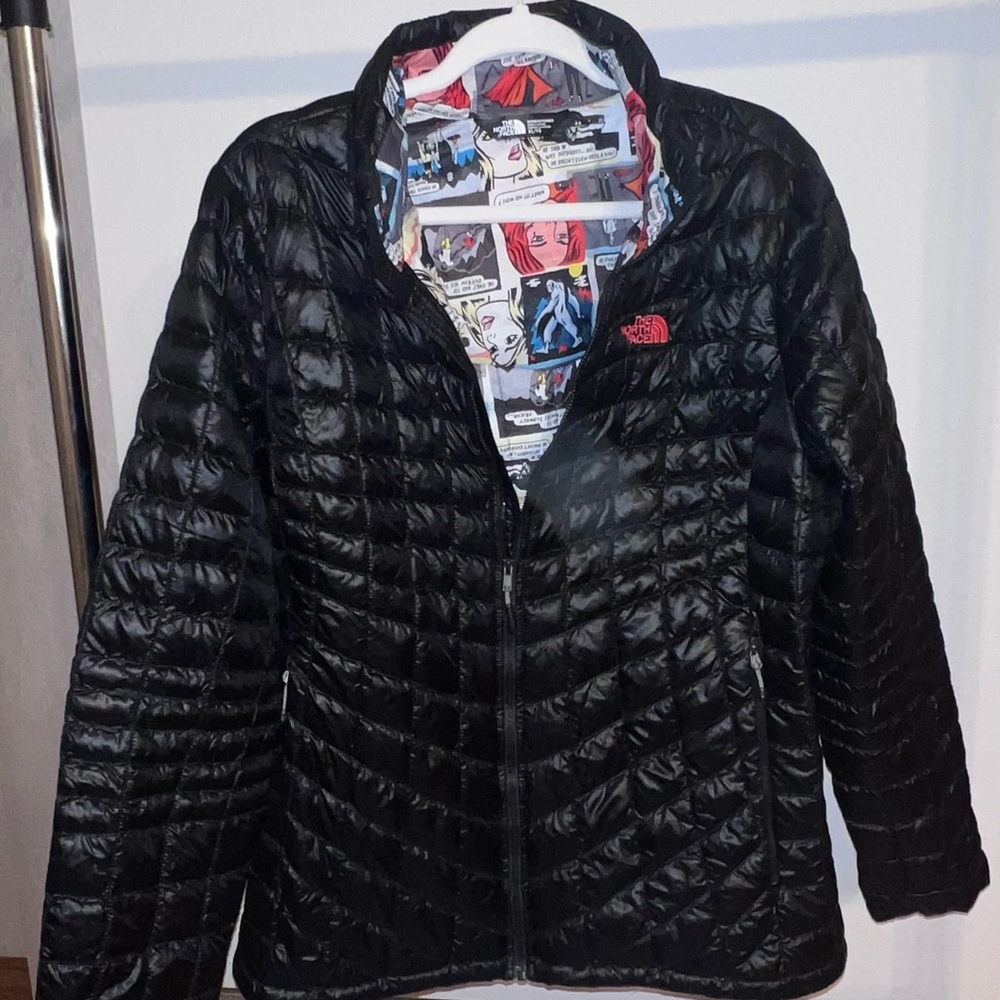 North Face thermoball XL Women's jacket with comic book lining